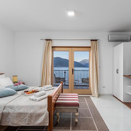Villas Plitka Tivat Eksteriør bilde