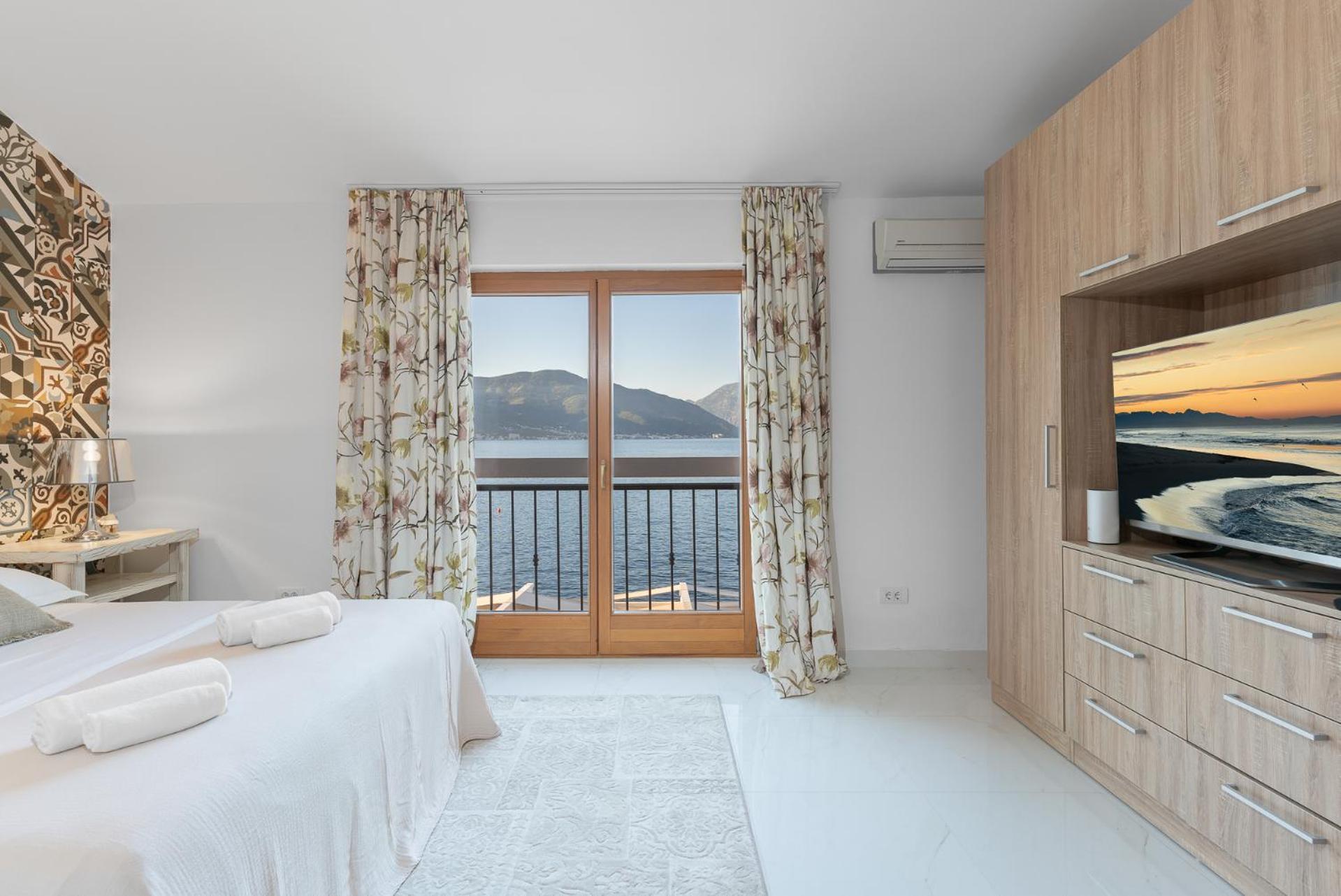 Villas Plitka Tivat Eksteriør bilde